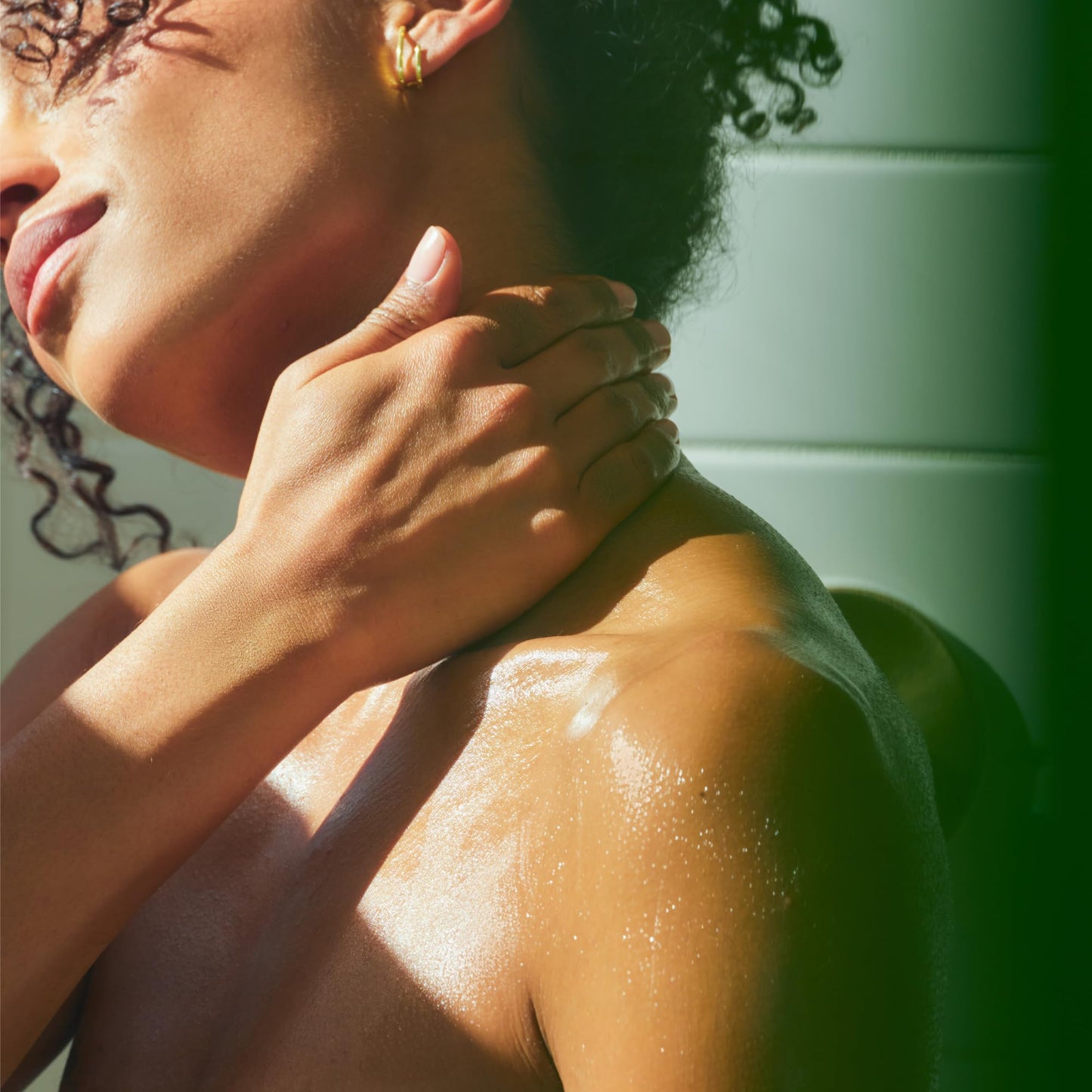 Tata Harper Revitalizing Body Oil, Moisturizing & Nourishing Body Oil, Natural Skincare, Natural Body Care, 315 ml