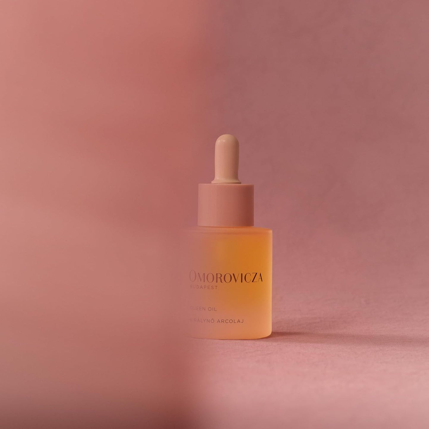 Omorovicza Queen Oil (1.0 oz), Rich Facial Oil with Omega 3 & 6, Vitamin-Rich Botanicals, Skin Oil to Nourish, Boost Collagen & Strengthen Skin Barrier