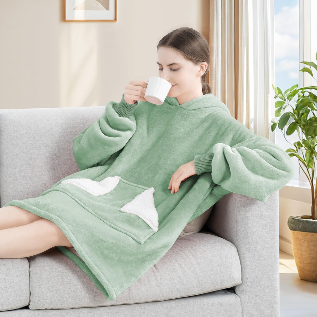 Touchat Wearable Blanket Hoodie, Oversized Sherpa Fleece Sweatshirt Blanket with Giant Hood Pocket and Sleeves for Adult, Warm & Cozy Grey Blanket Gifts for Women
