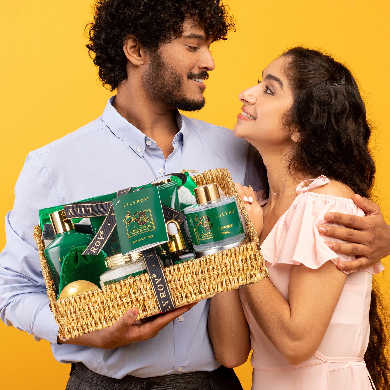 Christmas Gift Basket Set for Women - Ultimate 15-Piece Bath & Body Gift Set, Spa Gift Basket, Bath Collection | Birthday Gift, Mothers Day Gifts for Mom, Perfect Present for Her & Mom All Occasions