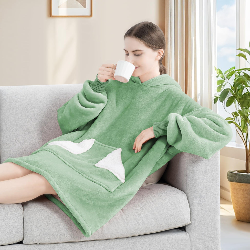 Touchat Wearable Blanket Hoodie, Oversized Sherpa Fleece Sweatshirt Blanket with Giant Hood Pocket and Sleeves for Adult, Warm & Cozy Grey Blanket Gifts for Women